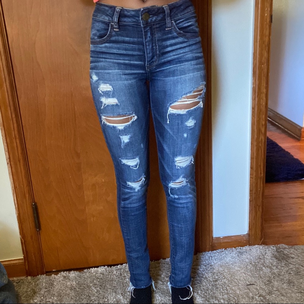 American Eagle Outfitters Stretchy skinny jeans!